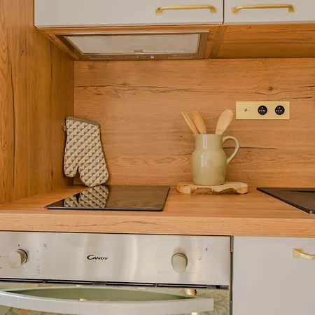 Neptune Apartment *