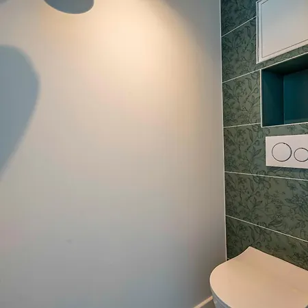 Neptune Apartment